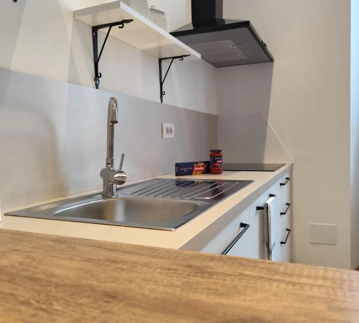 アパート Casa Margherita, Nuovo Appartamento In Centro メナッジョ