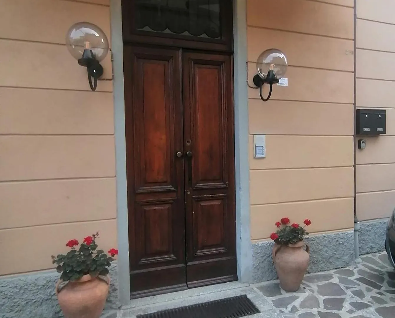 Casa Margherita, Nuovo Appartamento In Centro メナッジョ